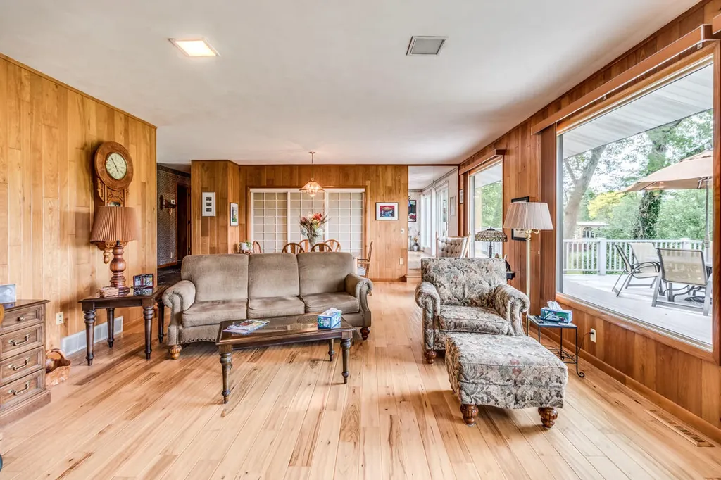 173 S Main Street Marshall Township MI 49033