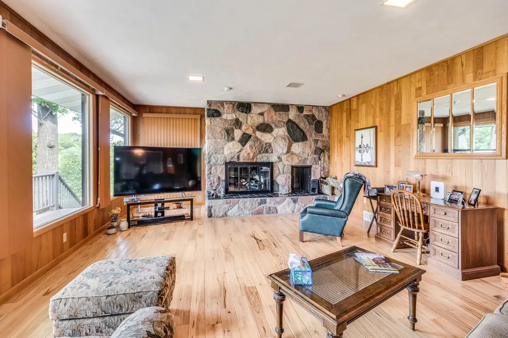 173 S Main Street Marshall Township MI 49033