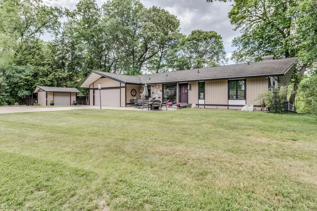 173 S Main Street Marshall Township MI 49033