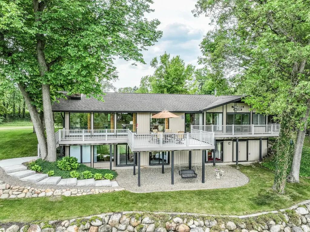 173 S Main Street Marshall Township MI 49033
