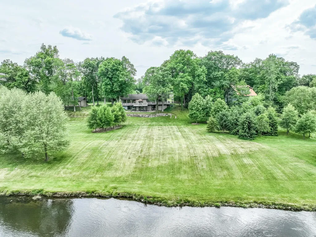 173 S Main Street Marshall Township MI 49033