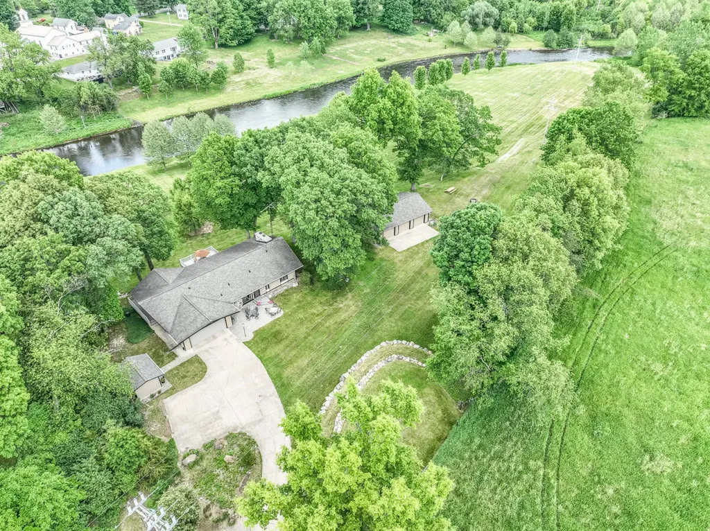 173 S Main Street Marshall Township MI 49033