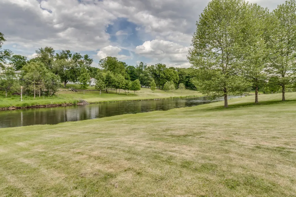 173 S Main Street Marshall Township MI 49033