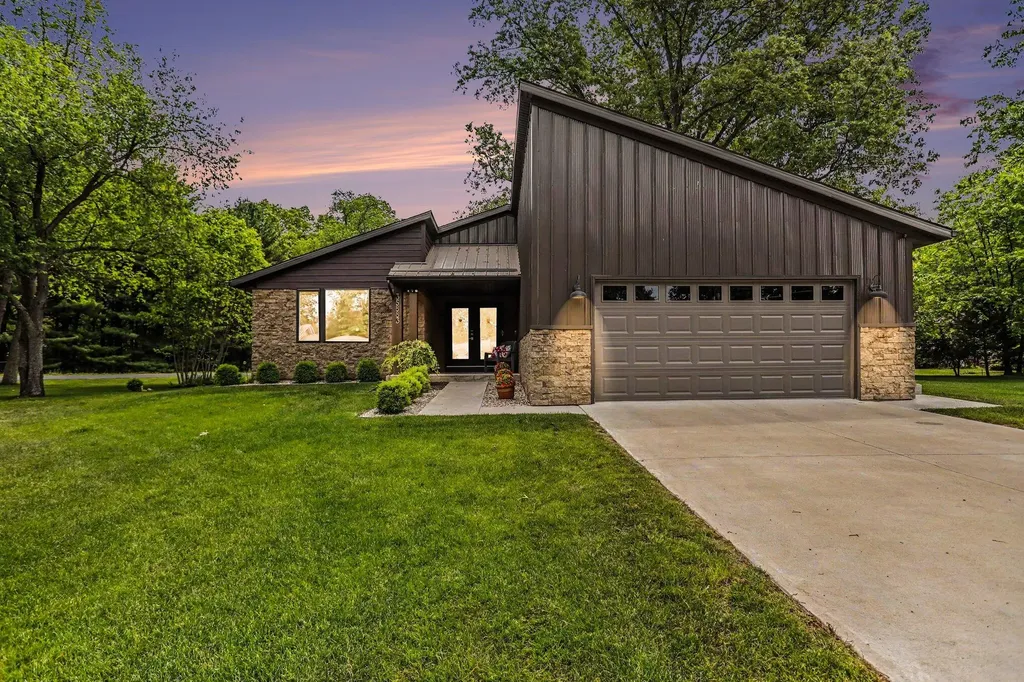35883 Riverview Drive Waverly Township MI 49079