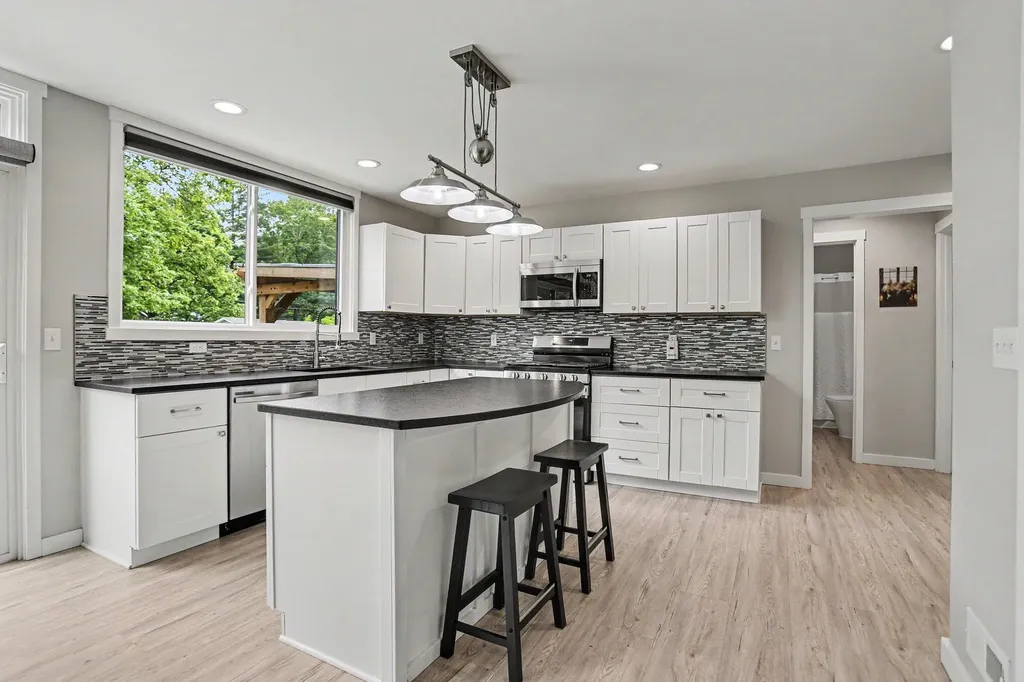 35883 Riverview Drive Waverly Township MI 49079