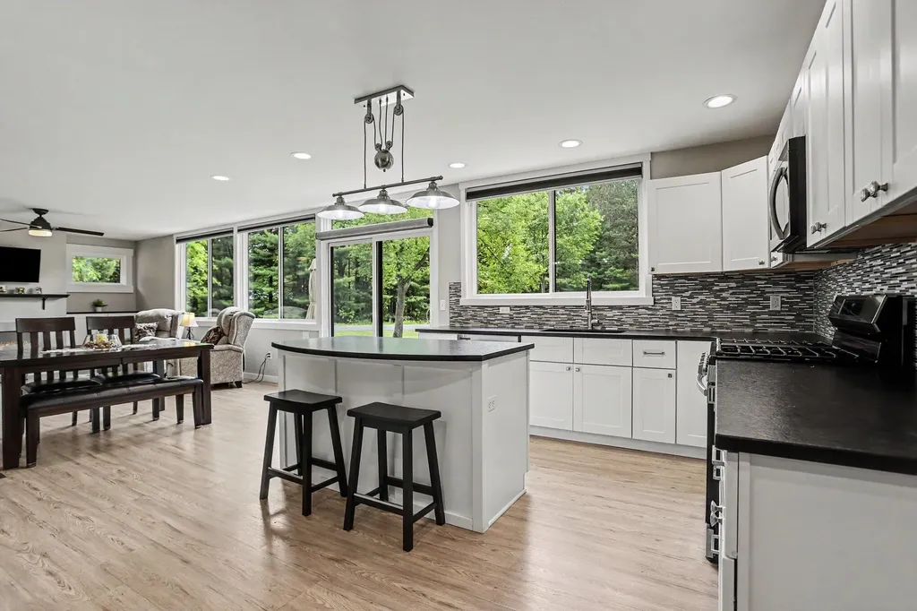 35883 Riverview Drive Waverly Township MI 49079
