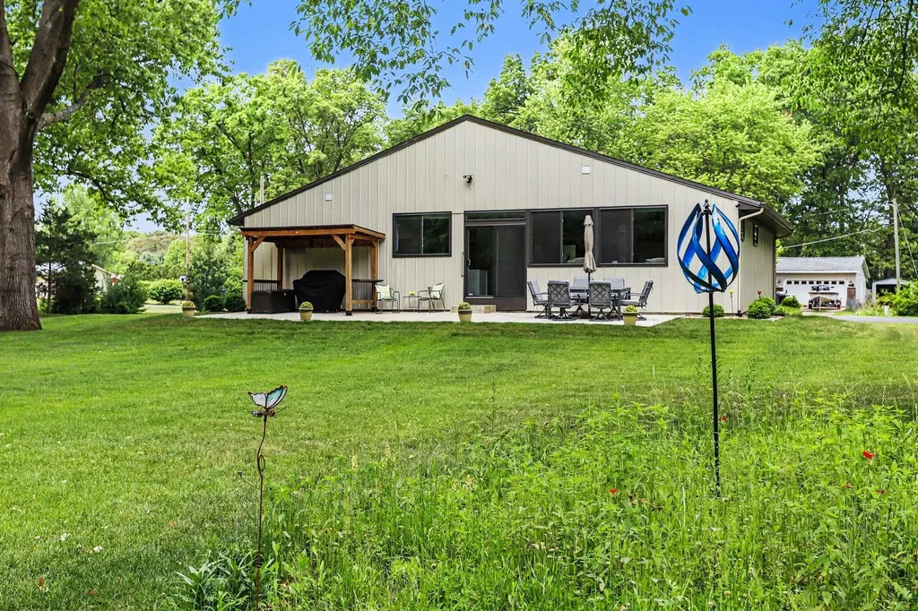 35883 Riverview Drive Waverly Township MI 49079