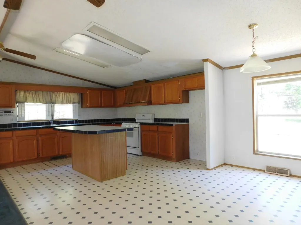 27134 Deerfield Lane Jefferson Township MI 49112