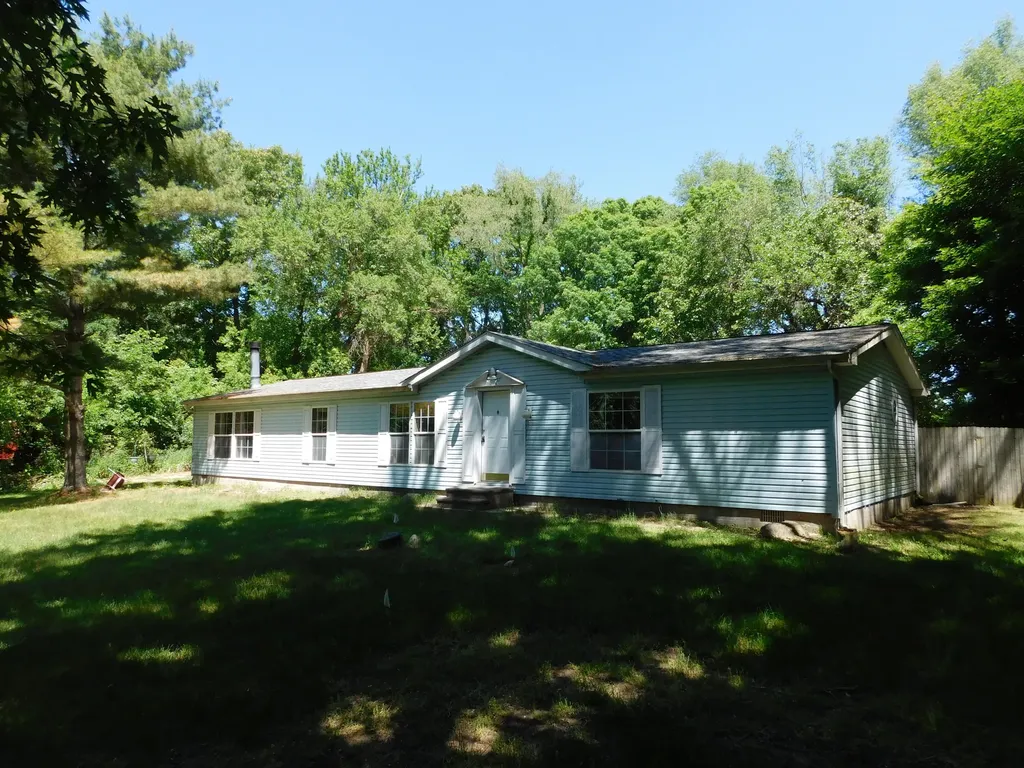 27134 Deerfield Lane Jefferson Township MI 49112