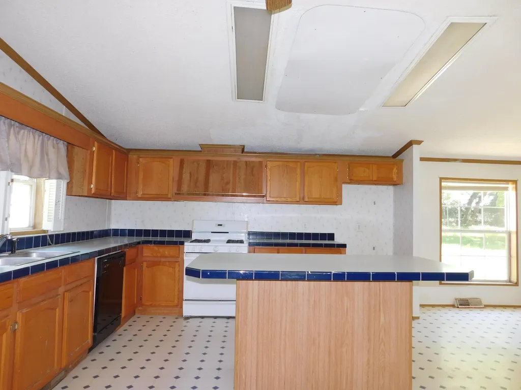 27134 Deerfield Lane Jefferson Township MI 49112