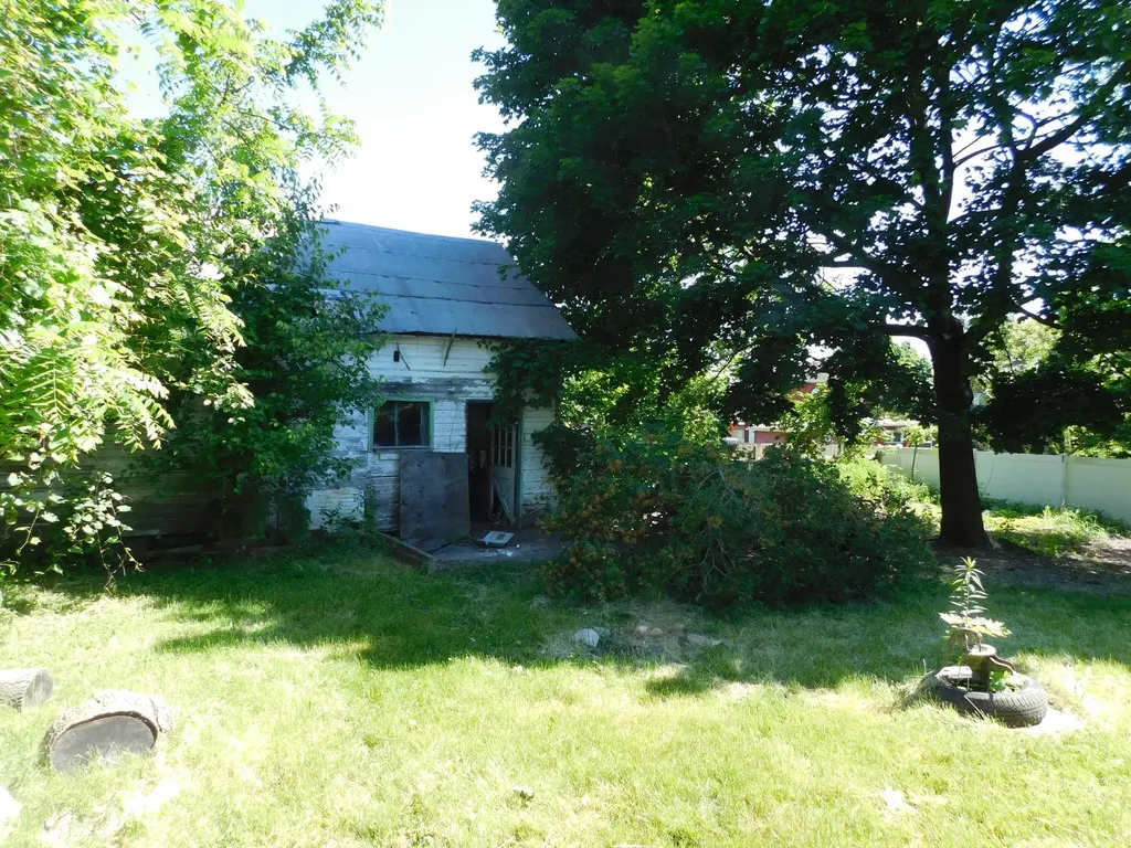 210 W Ash Street Albion City MI 49224