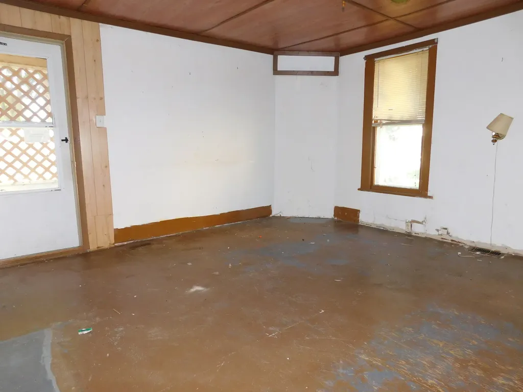 210 W Ash Street Albion City MI 49224