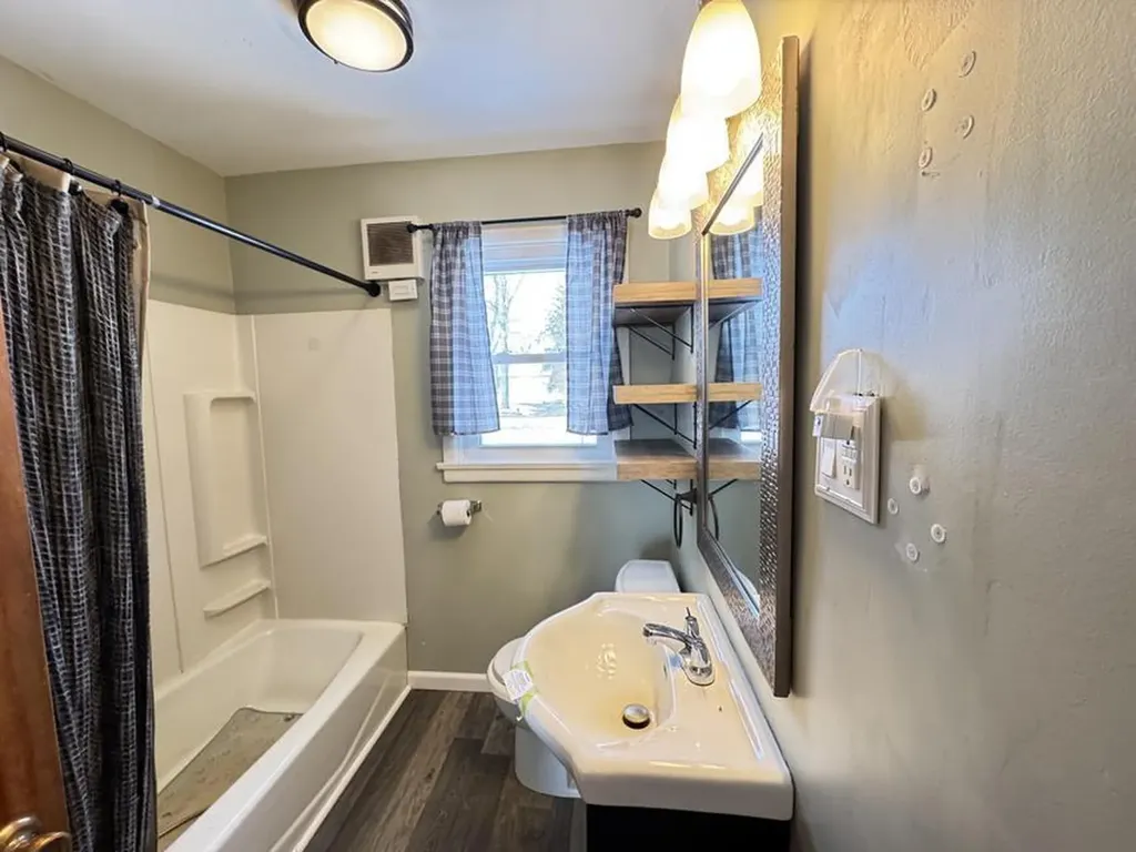 3334 W Glendora Road Weesaw Township MI 49128