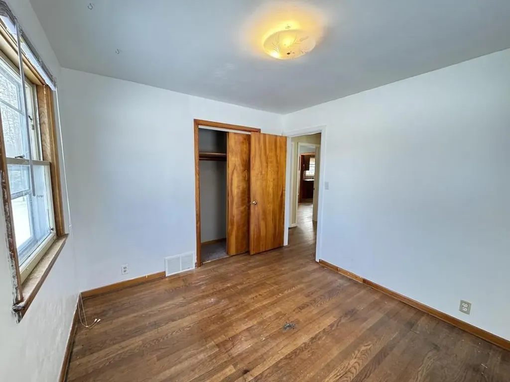 3334 W Glendora Road Weesaw Township MI 49128