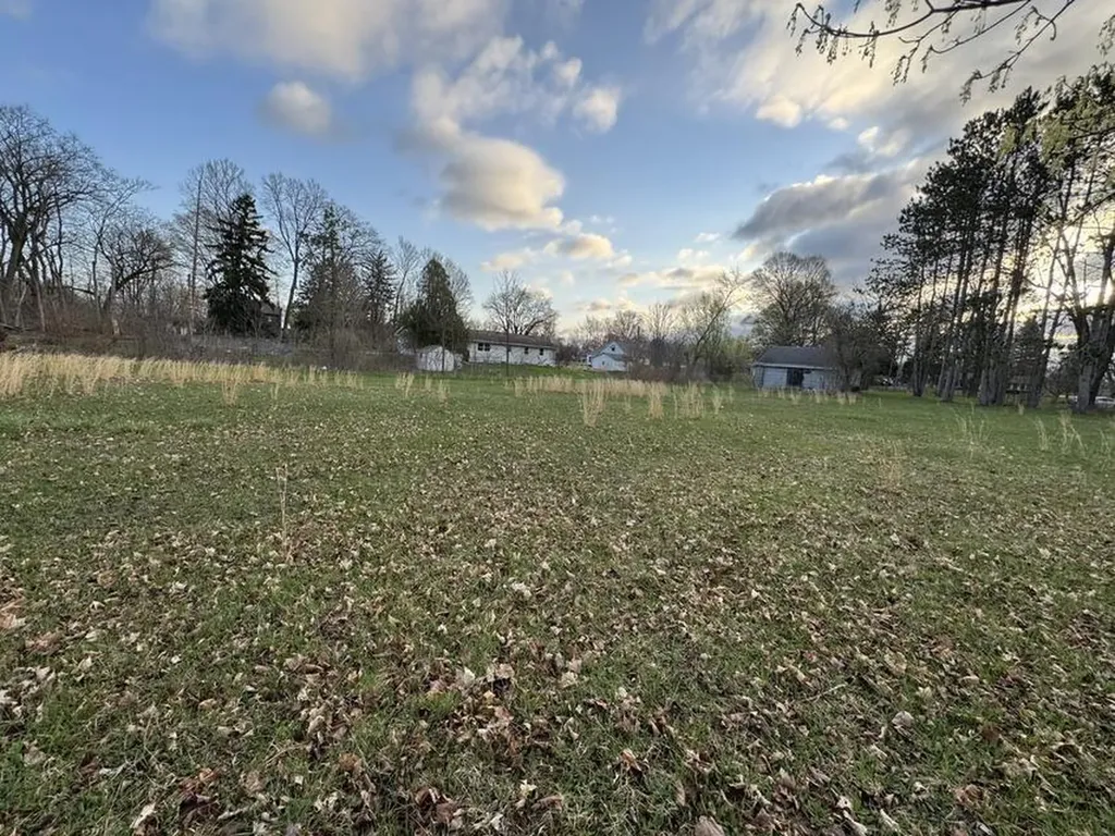 3334 W Glendora Road Weesaw Township MI 49128