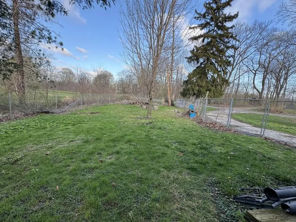 3334 W Glendora Road Weesaw Township MI 49128