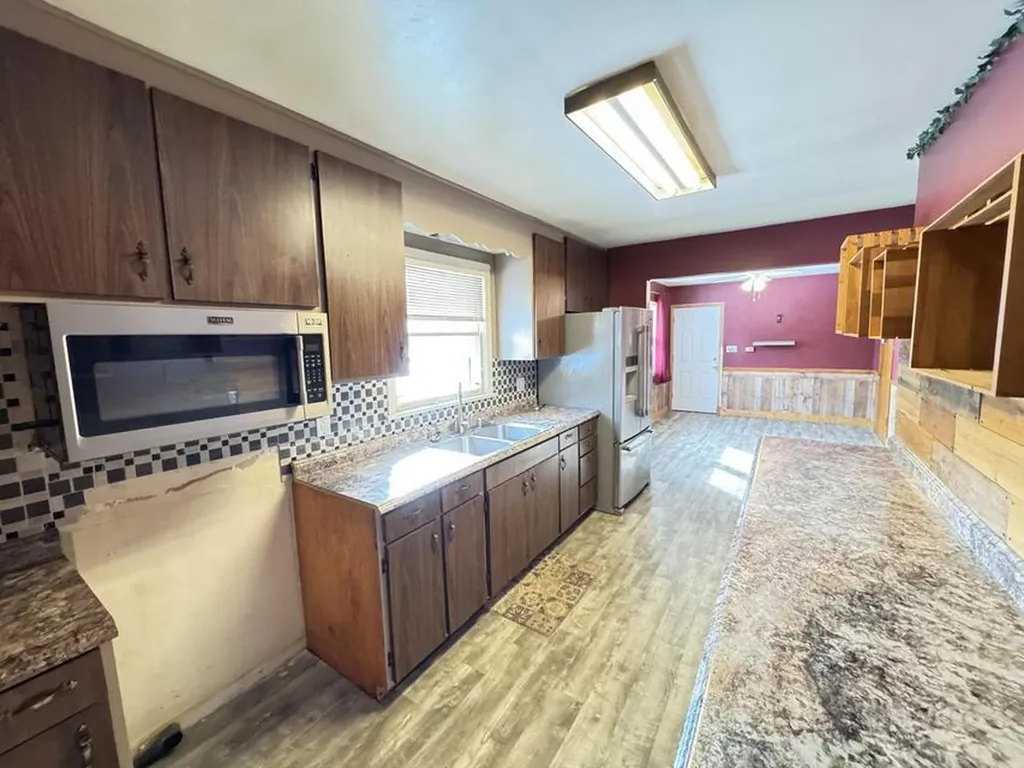 3334 W Glendora Road Weesaw Township MI 49128