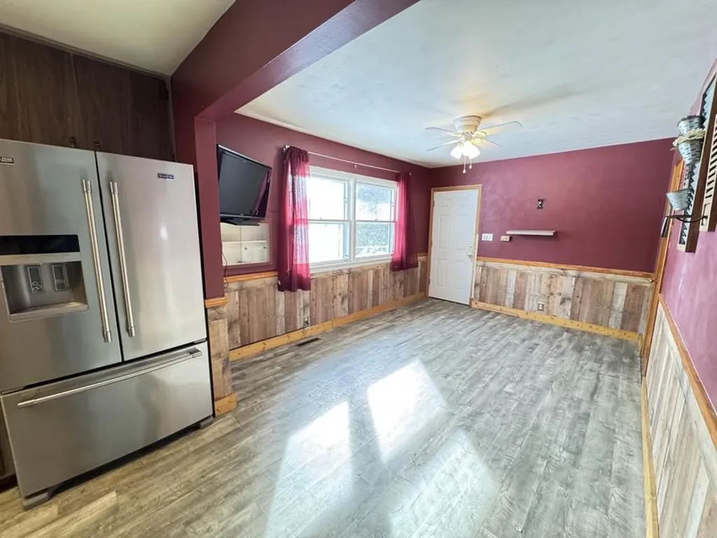 3334 W Glendora Road Weesaw Township MI 49128