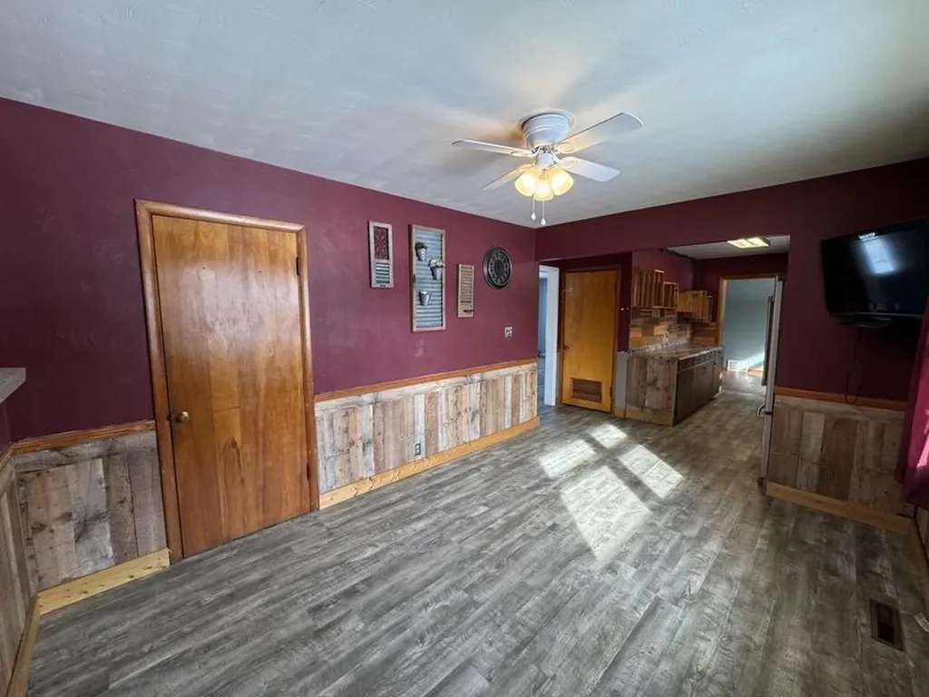 3334 W Glendora Road Weesaw Township MI 49128