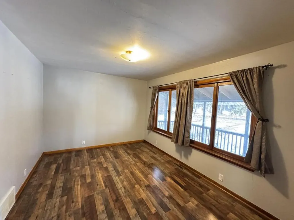 3334 W Glendora Road Weesaw Township MI 49128