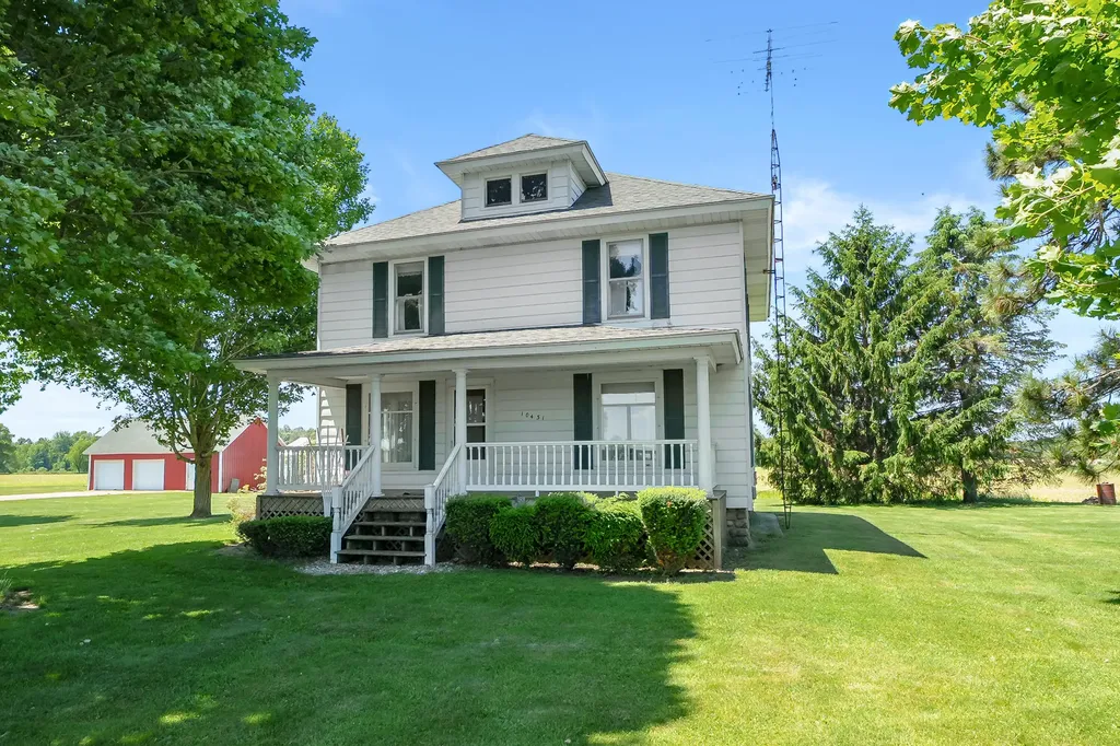10431 13 Mile Road Fredonia Township MI 49068