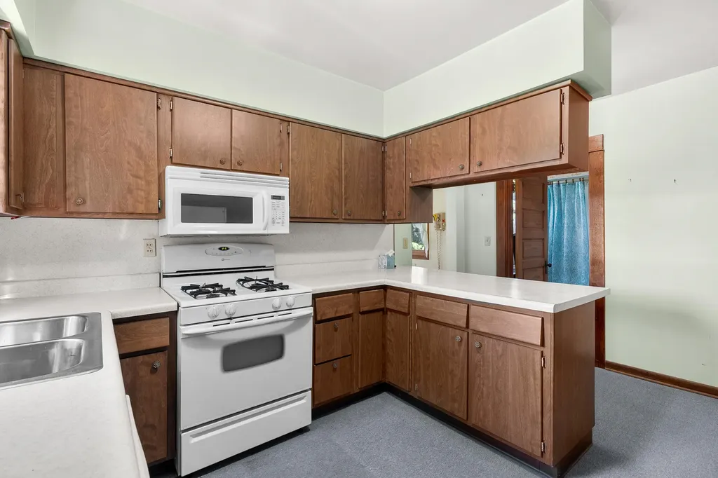 10431 13 Mile Road Fredonia Township MI 49068