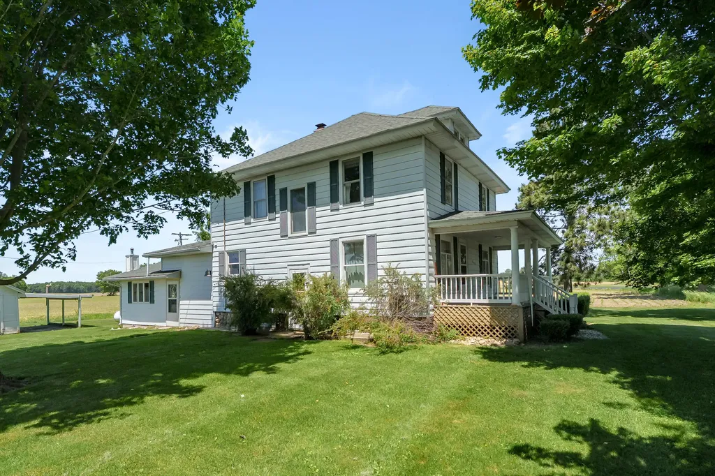 10431 13 Mile Road Fredonia Township MI 49068