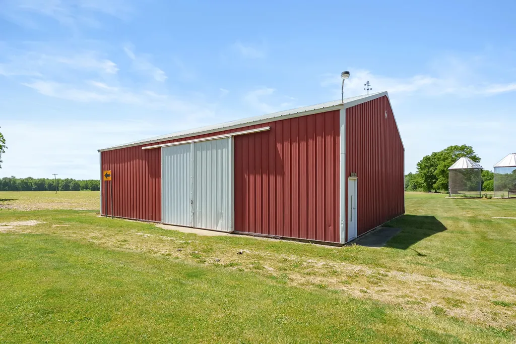 10431 13 Mile Road Fredonia Township MI 49068