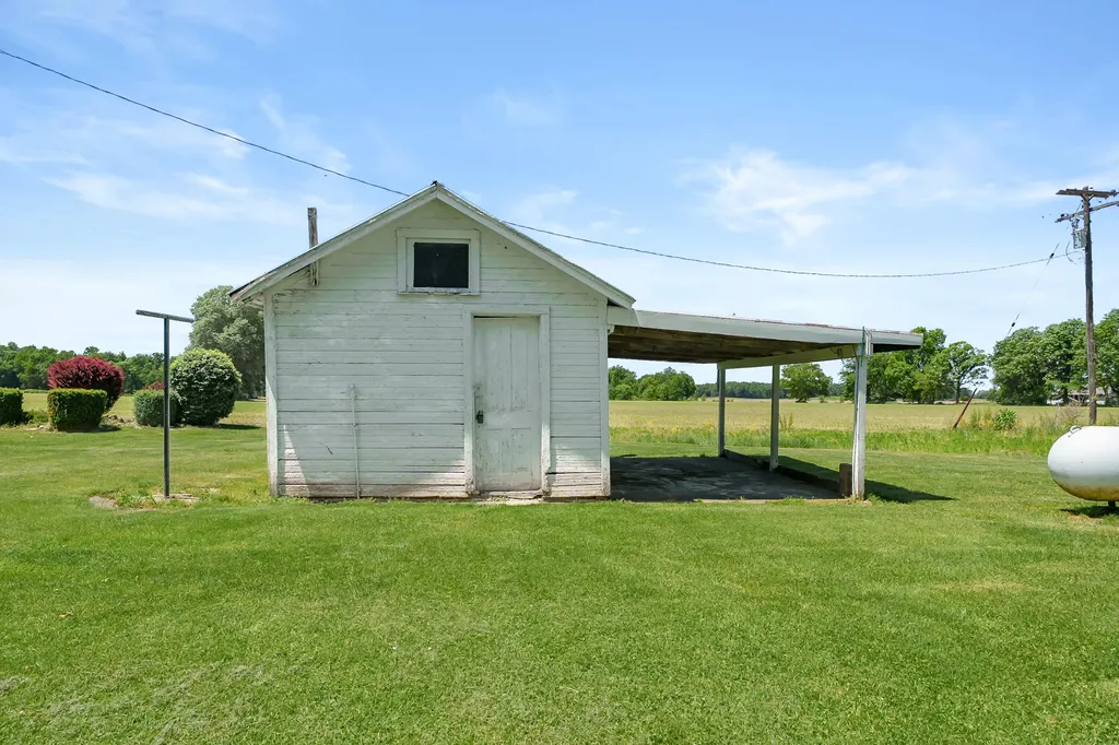 10431 13 Mile Road Fredonia Township MI 49068