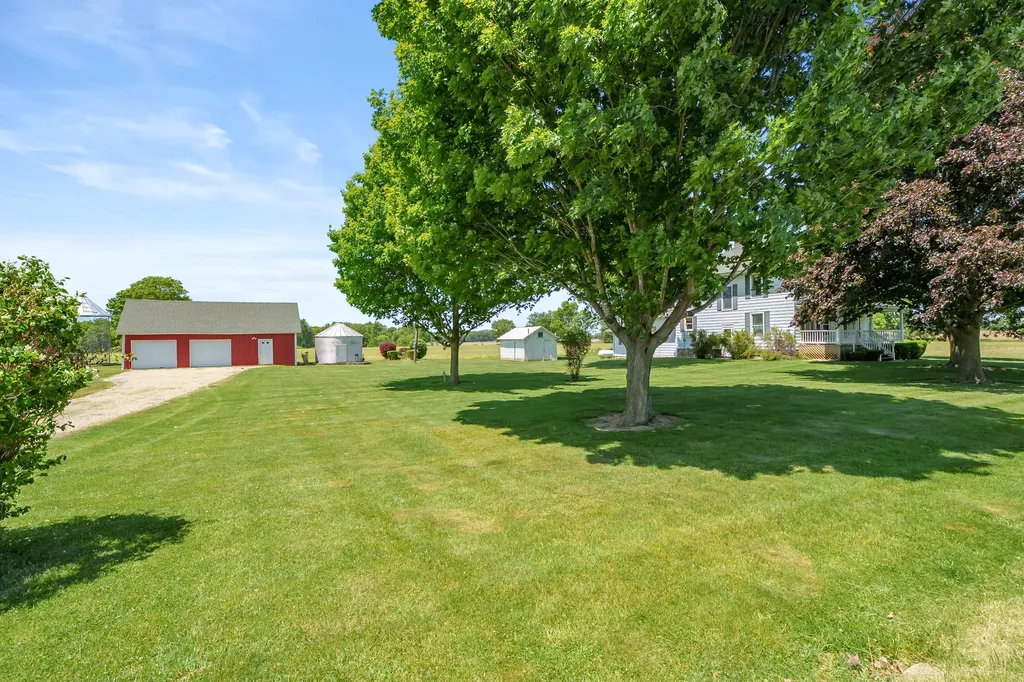 10431 13 Mile Road Fredonia Township MI 49068