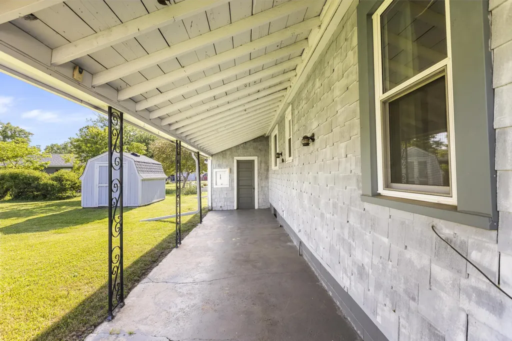 1533 W Highland Boulevard Battle Creek City MI 49015