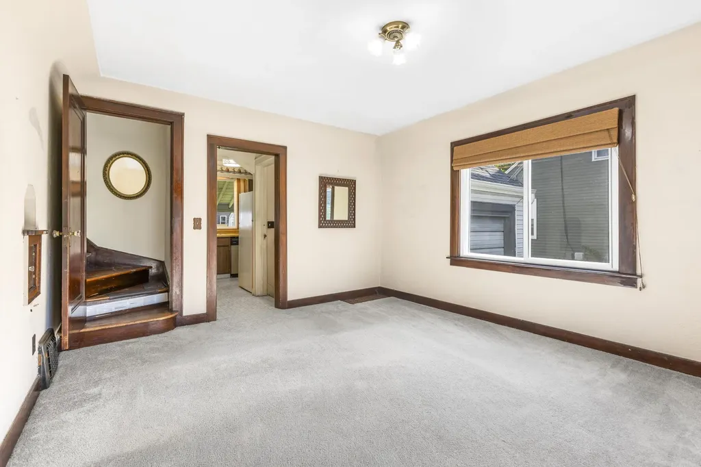 1533 W Highland Boulevard Battle Creek City MI 49015