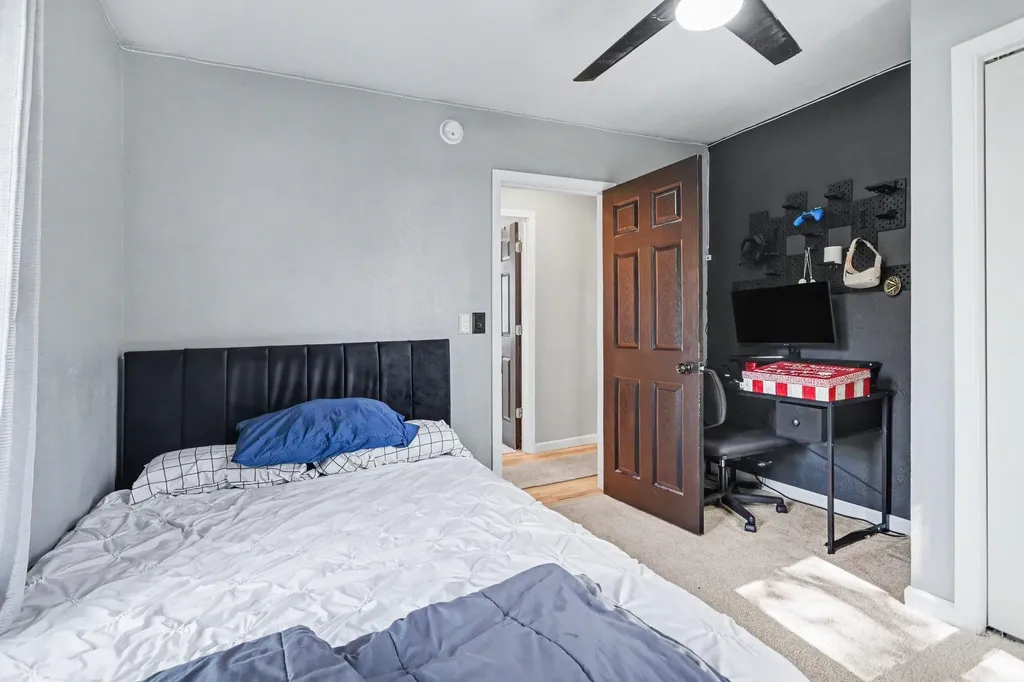 734 E Green Street Marshall City MI 49068