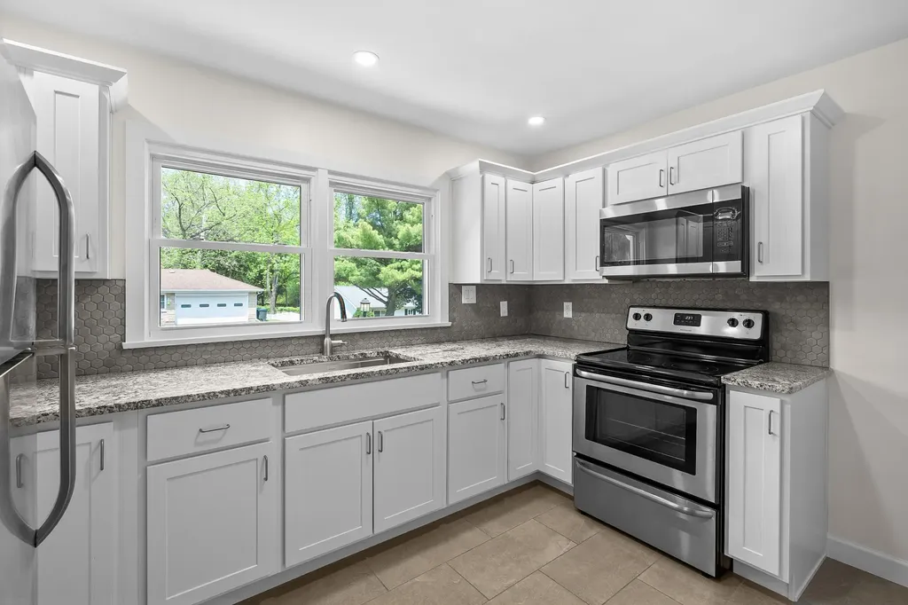 95 W Langley Road W Battle Creek City MI 49015