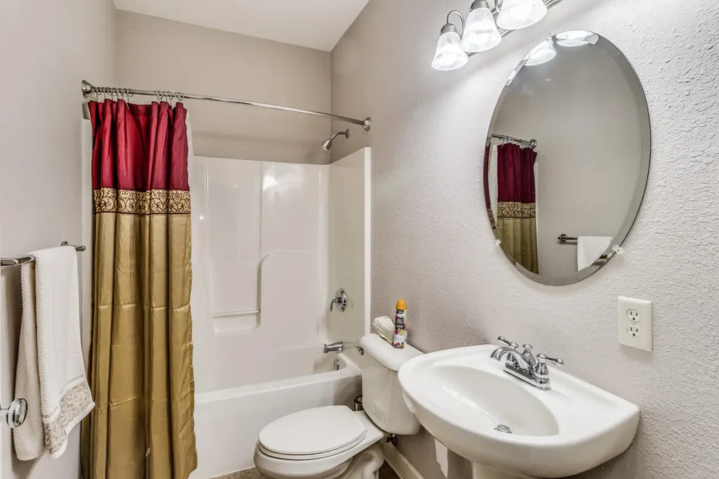 7024 Green Ridge Boulevard Pennfield Charter Township MI 49017
