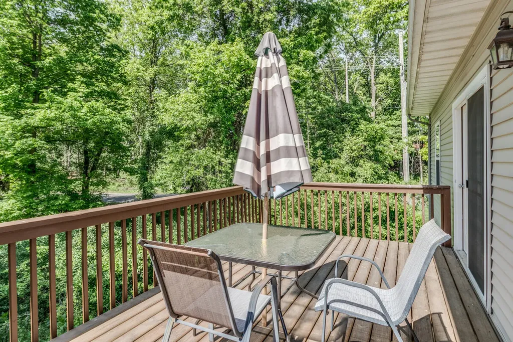 7024 Green Ridge Boulevard Pennfield Charter Township MI 49017