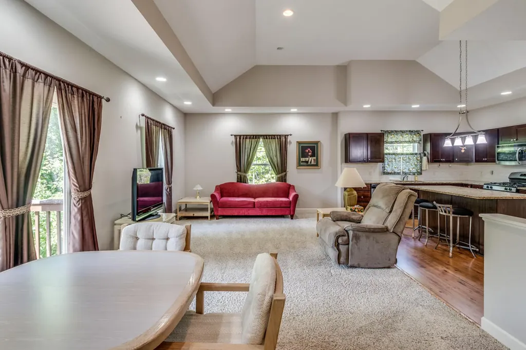 7024 Green Ridge Boulevard Pennfield Charter Township MI 49017