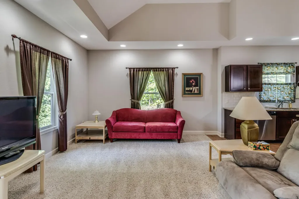 7024 Green Ridge Boulevard Pennfield Charter Township MI 49017