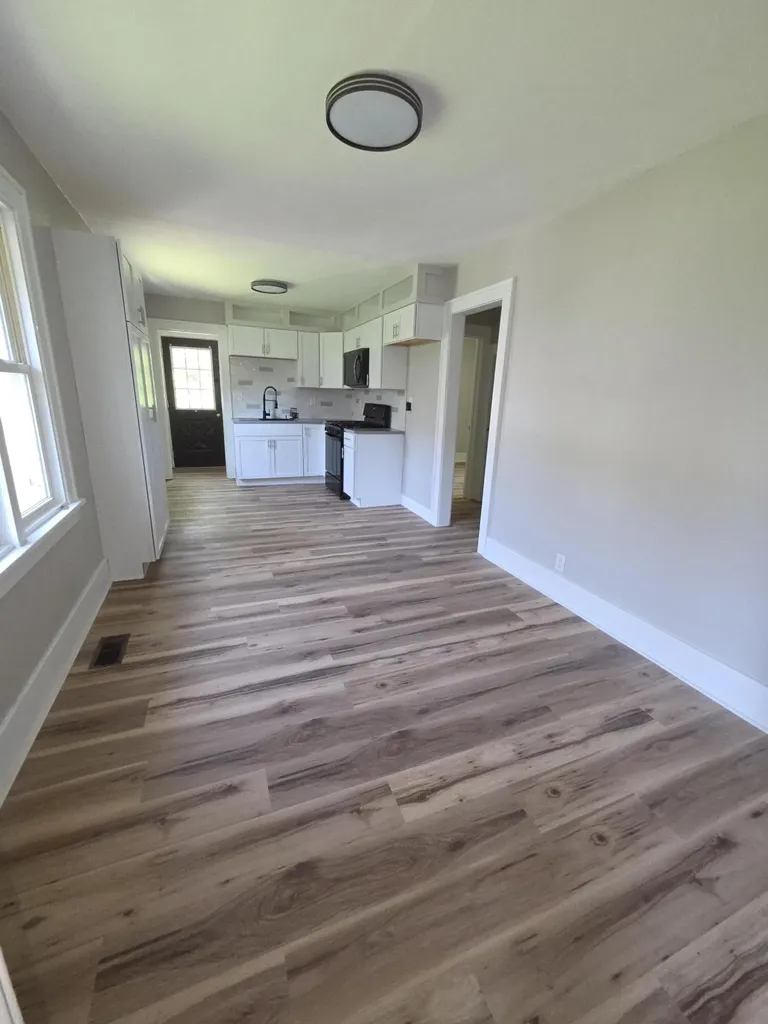 10 Cornwell Street Emmett Charter Township MI 49014