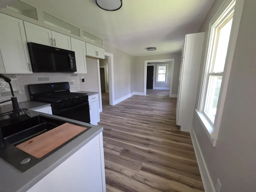 10 Cornwell Street Emmett Charter Township MI 49014