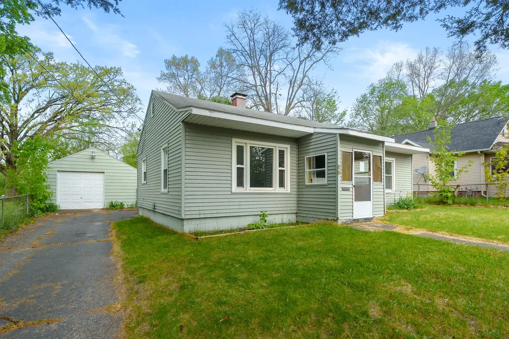 99 Eldredge Street Battle Creek City MI 49037