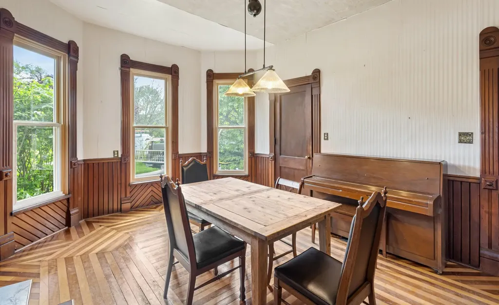 42304 W Red Arrow Highway Paw Paw Township MI 49079