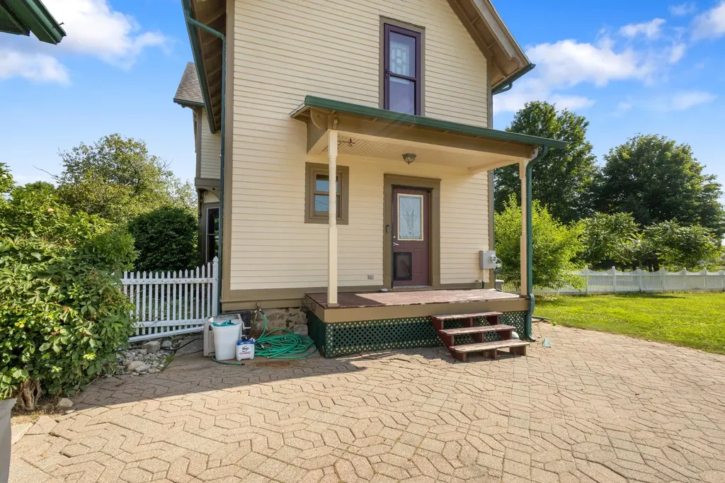42304 W Red Arrow Highway Paw Paw Township MI 49079