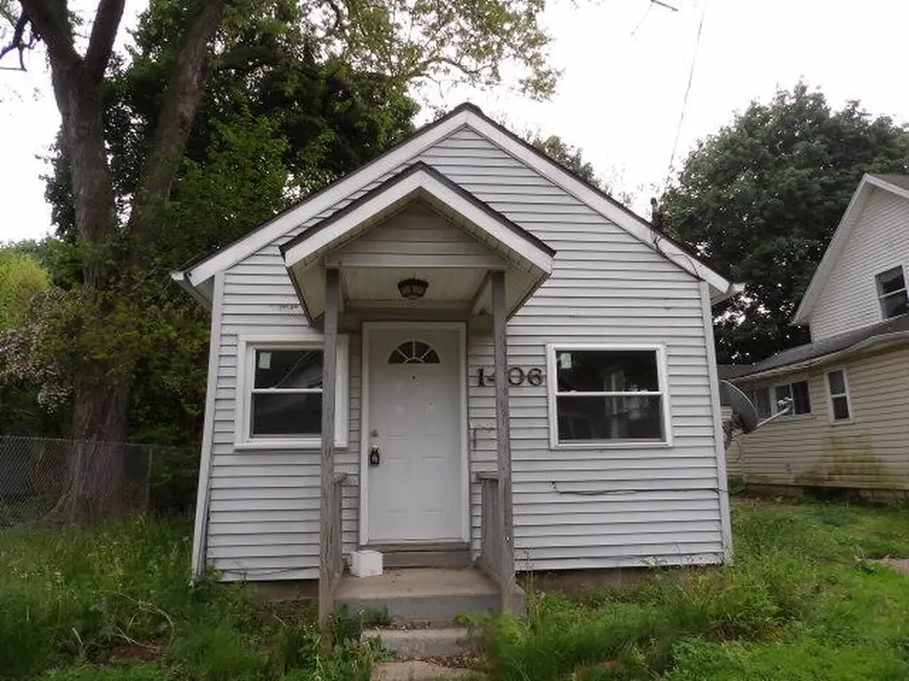 1406 Roosevelt Avenue Lansing City MI 48915