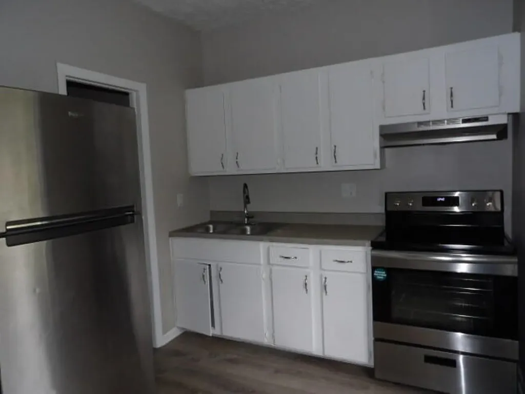 1406 Roosevelt Avenue Lansing City MI 48915