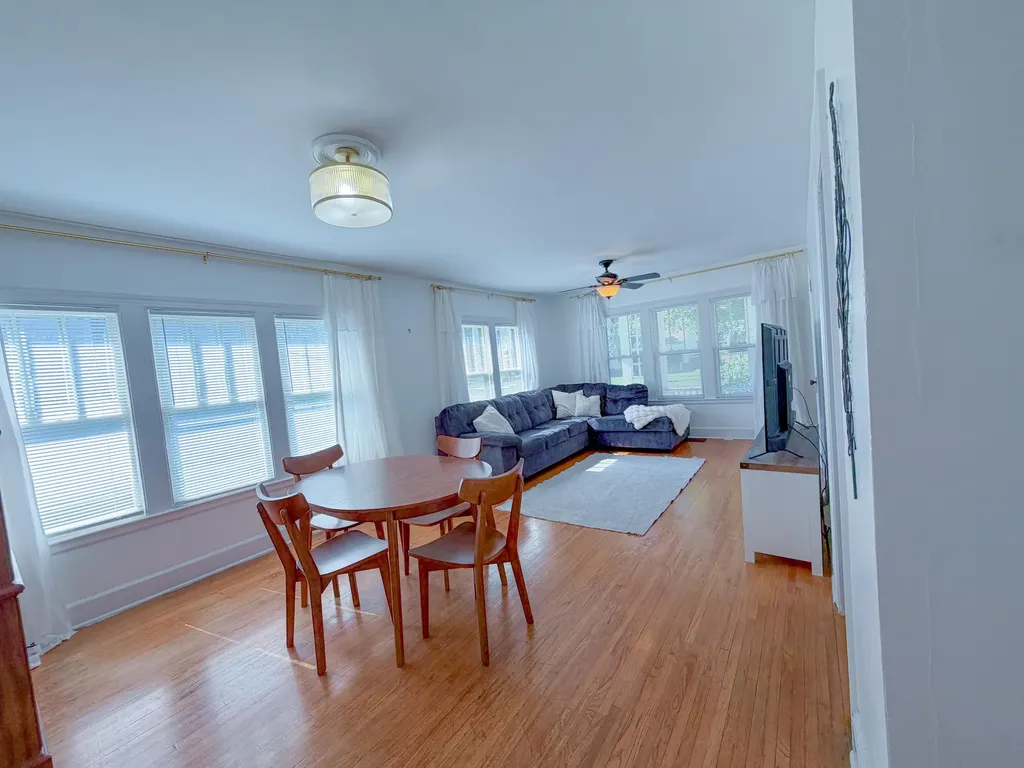 517 W Hanover Street Marshall City MI 49068