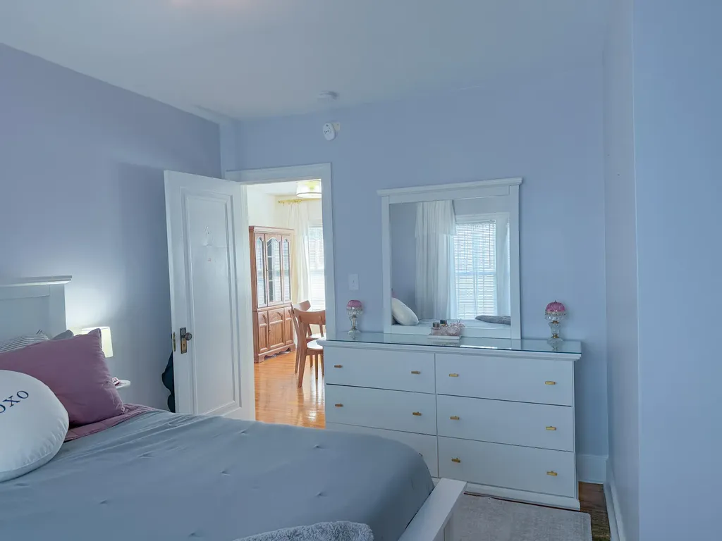 517 W Hanover Street Marshall City MI 49068