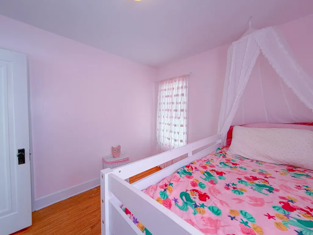 517 W Hanover Street Marshall City MI 49068