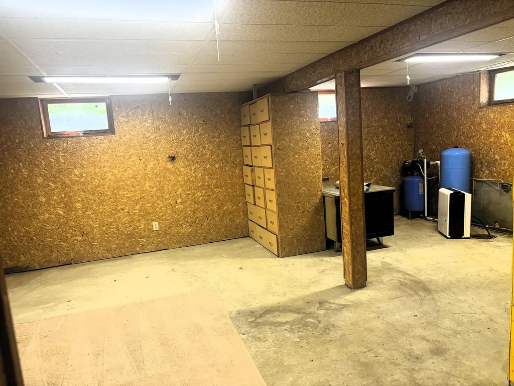 13399 Riverside Drive Constantine Township MI 49042