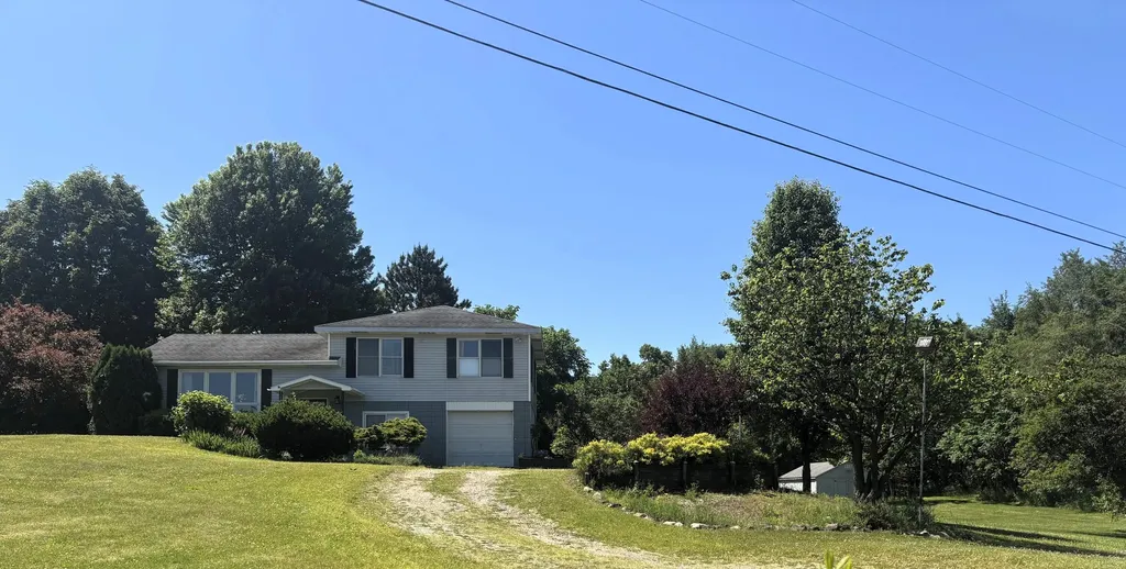 13399 Riverside Drive Constantine Township MI 49042
